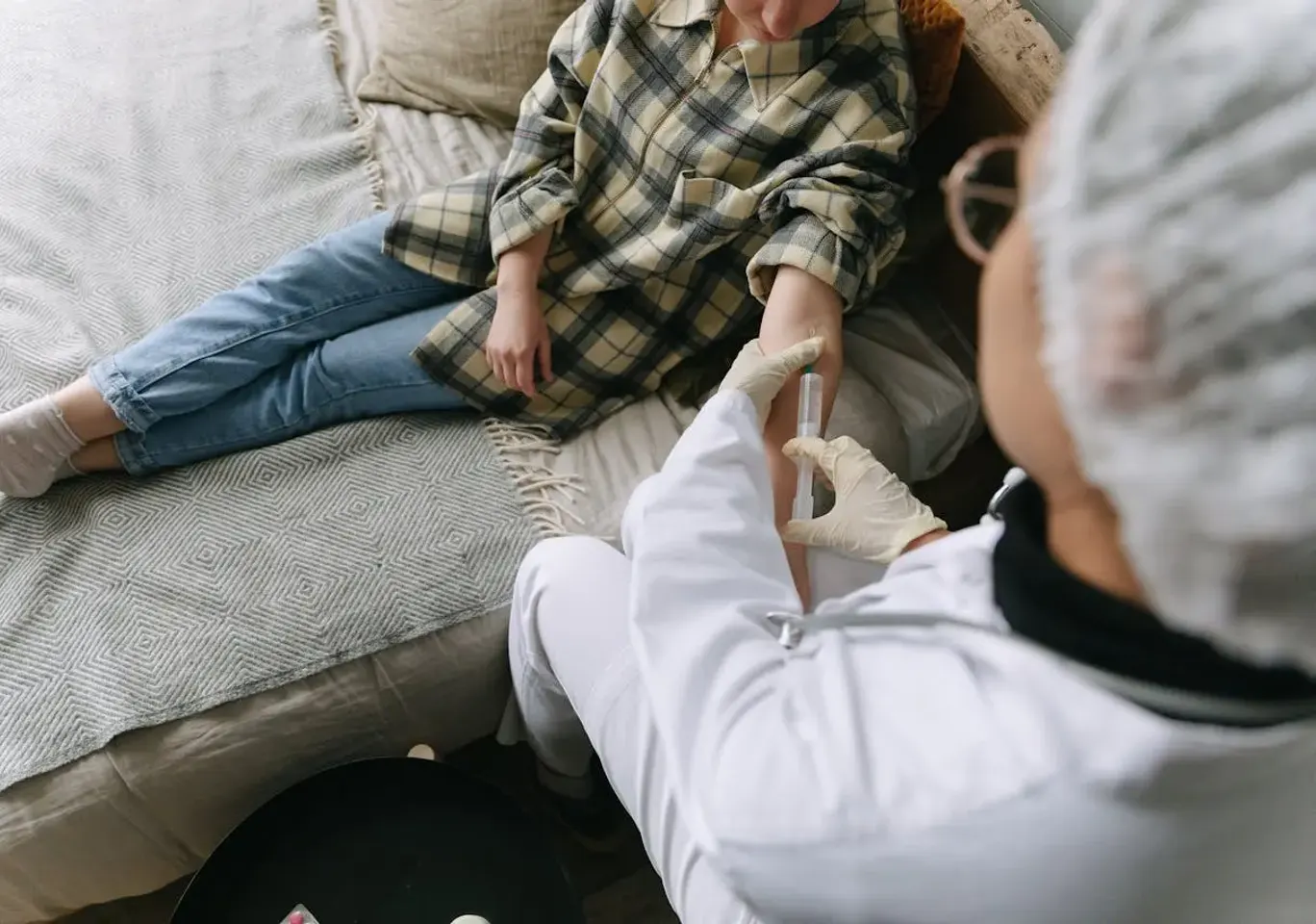 Uzależnienia behawioralne Elbląg: rozmowa terapeutyczna na kanapie
